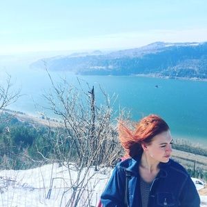 Meet your Posher, Dori